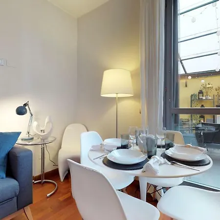 公寓 Design Near Duomo Square *